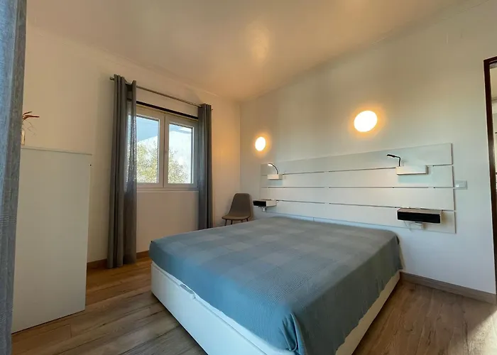 Cantinho Da Baleia * Carvoeira